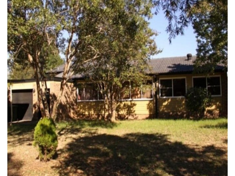 15 Gathrey Crescent, Kings Langley NSW 2147