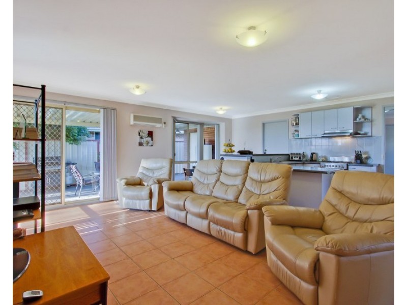 25 Thompson Crescent, Glenwood NSW 2768