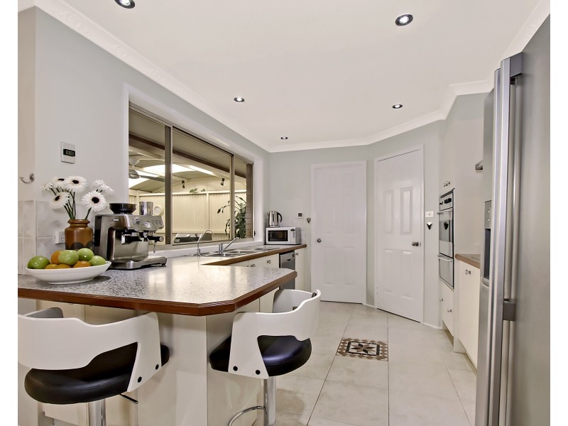 6 Hungerford Drive, Glenwood NSW 2768