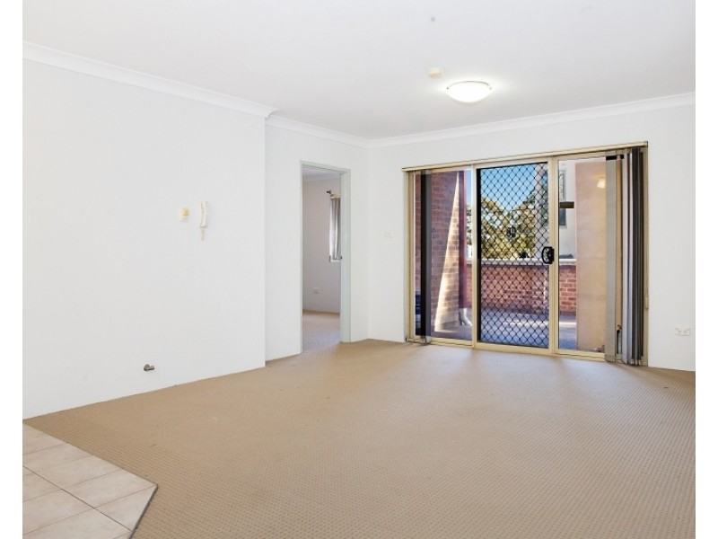 33/8-10 Fourth Avenue, Blacktown NSW 2148