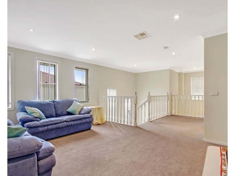 8 Wattlebird Place, Glenwood NSW 2768