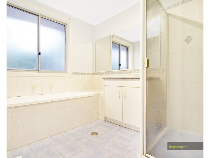 1 Croft Place, Glenwood NSW 2768