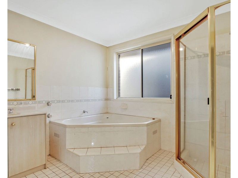 6 McMahon Grove, Glenwood NSW 2768