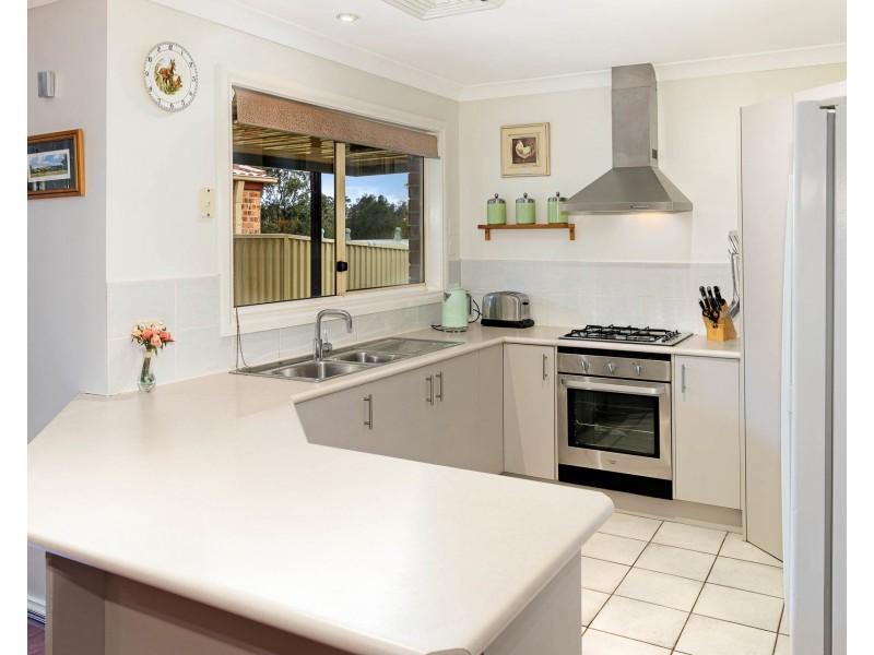 83 Thompson Crescent, Glenwood NSW 2768