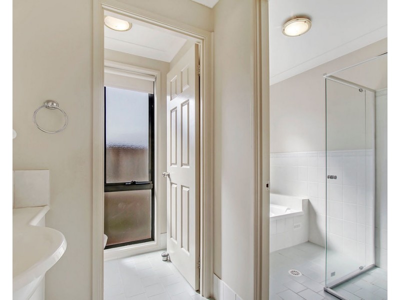 11 Kinchega Crescent, Glenwood NSW 2768