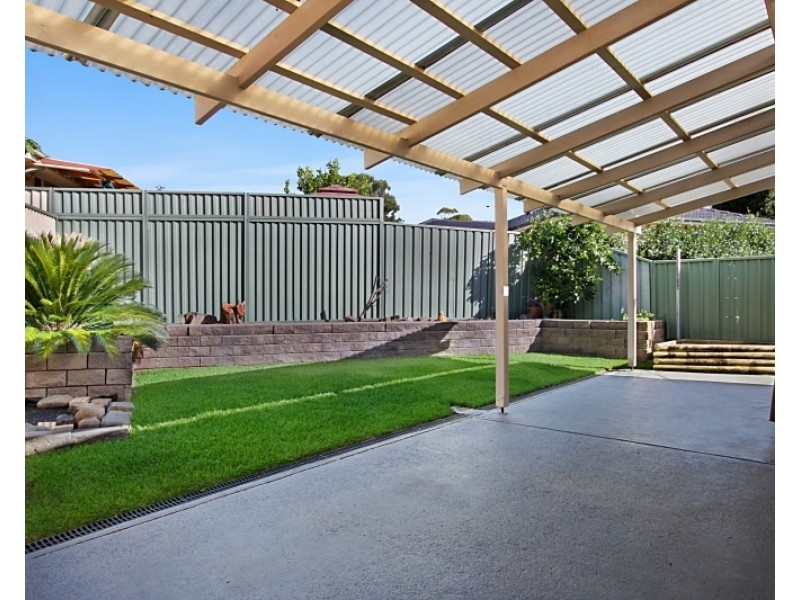 16 Thompson Crescent, Glenwood NSW 2768