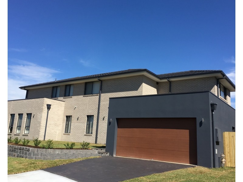 7 Oakhill Crescent, Colebee NSW 2761