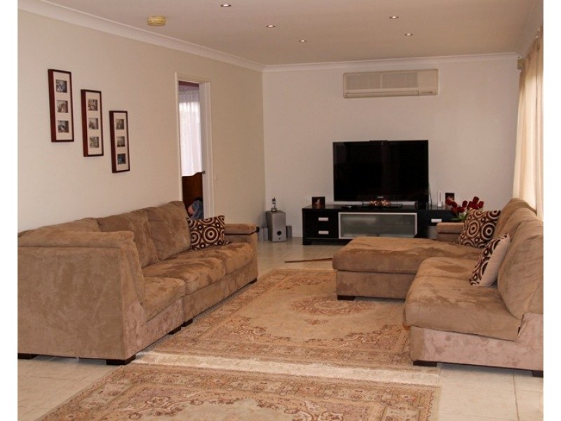 24 Farmer Close, Glenwood NSW 2768