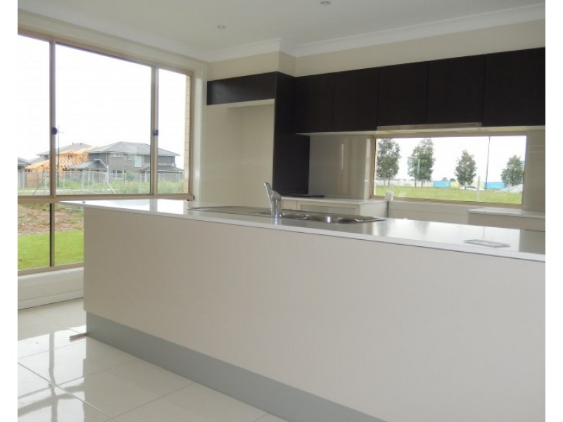 31 Wakely Avenue, The Ponds NSW 2769