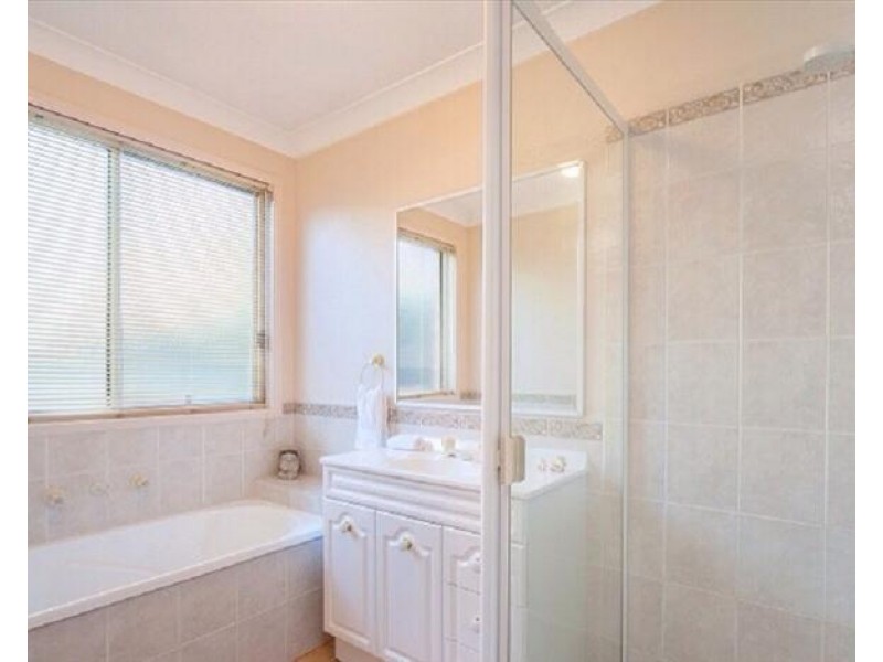 2 Amuet Place, Glenwood NSW 2768