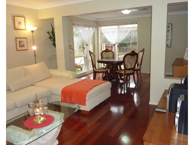 7 Caleen Street, Glenwood NSW 2768