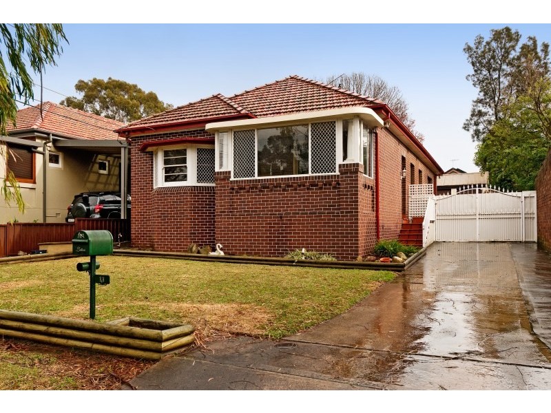 11 Moala Street, Concord West NSW 2138