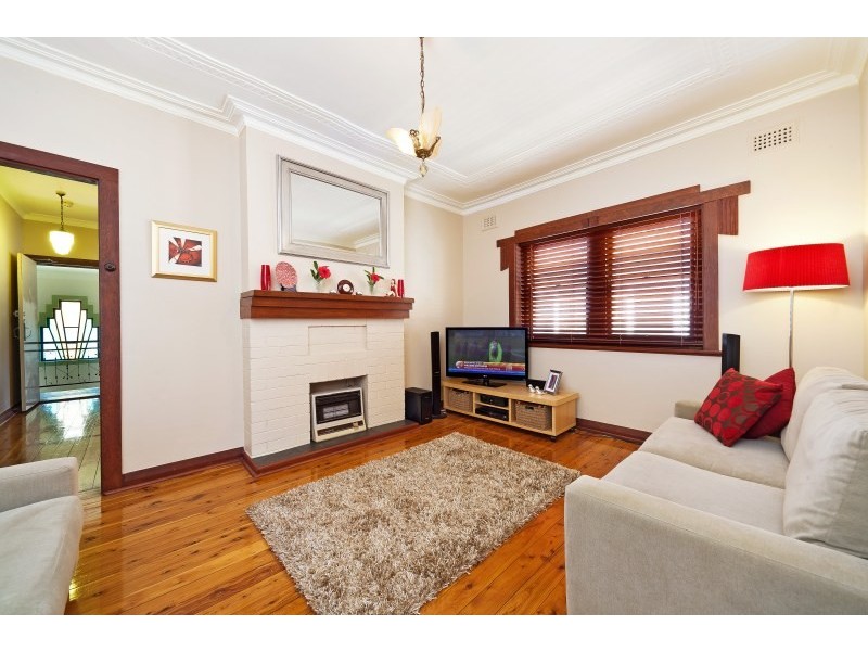 3/10  Grainger Avenue, Ashfield NSW 2131