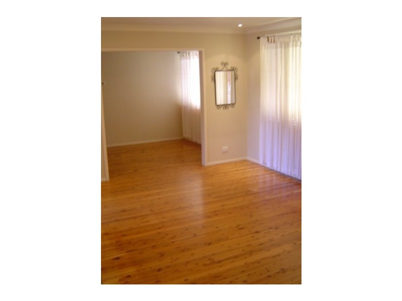 17 Kurrajong Avenue, Georges Hall NSW 2198