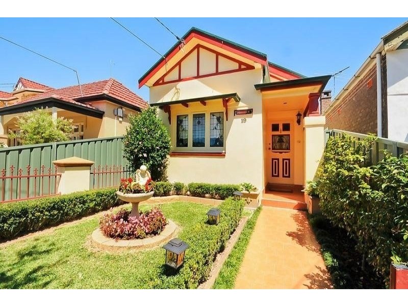 19 Cowper Street, Campsie NSW 2194