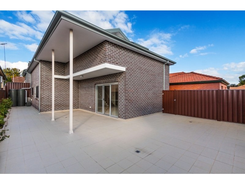 2/7 Cheltenham Road, Croydon NSW 2132