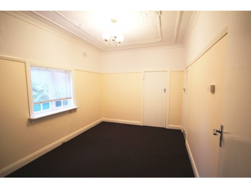 2 Second Avenue, Five Dock NSW 2046