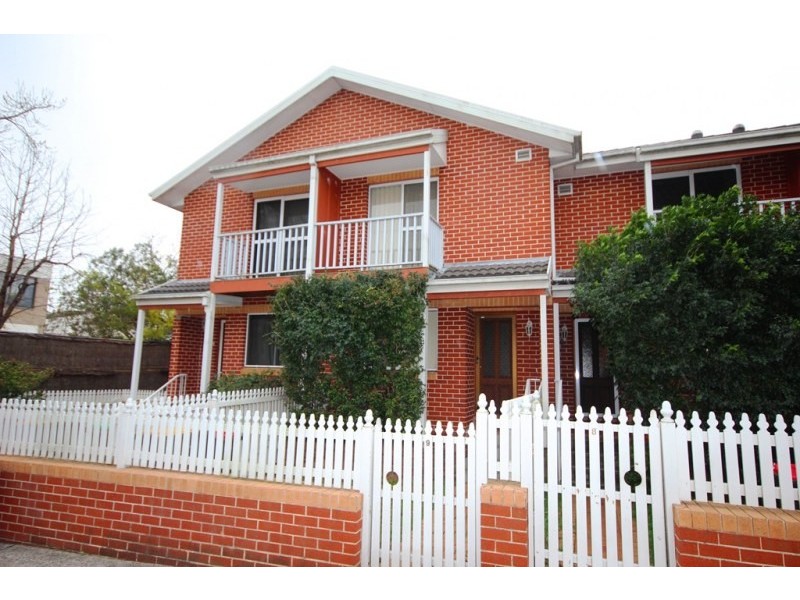 9/2 Station Avenue, Concord West NSW 2138