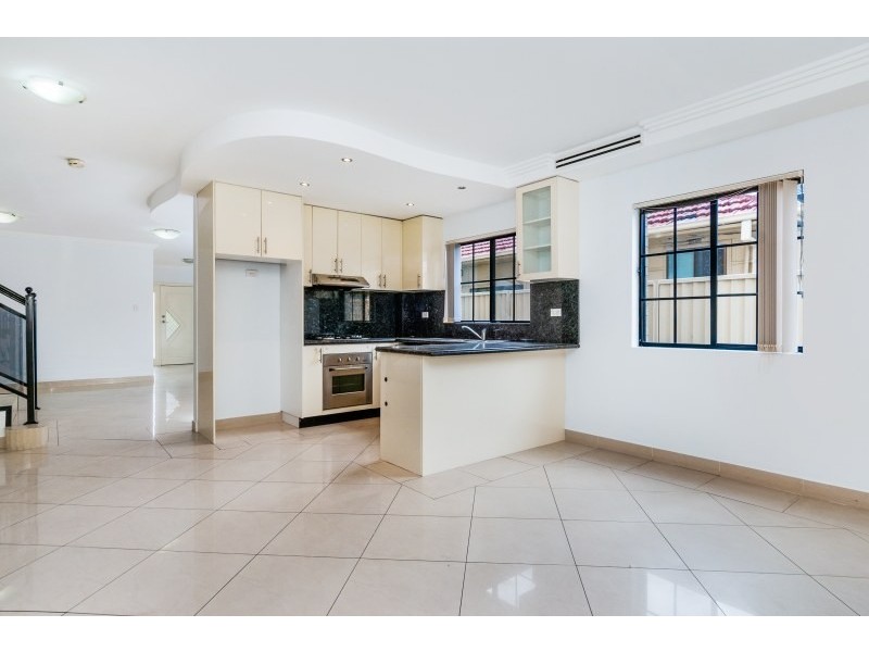 171a Noble Avenue, Greenacre NSW 2190