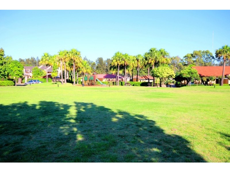 Unit 8/11 Settlers Boulevard, Liberty Grove NSW 2138