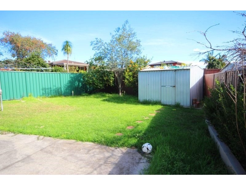 2 Hurley Street, Toongabbie NSW 2146