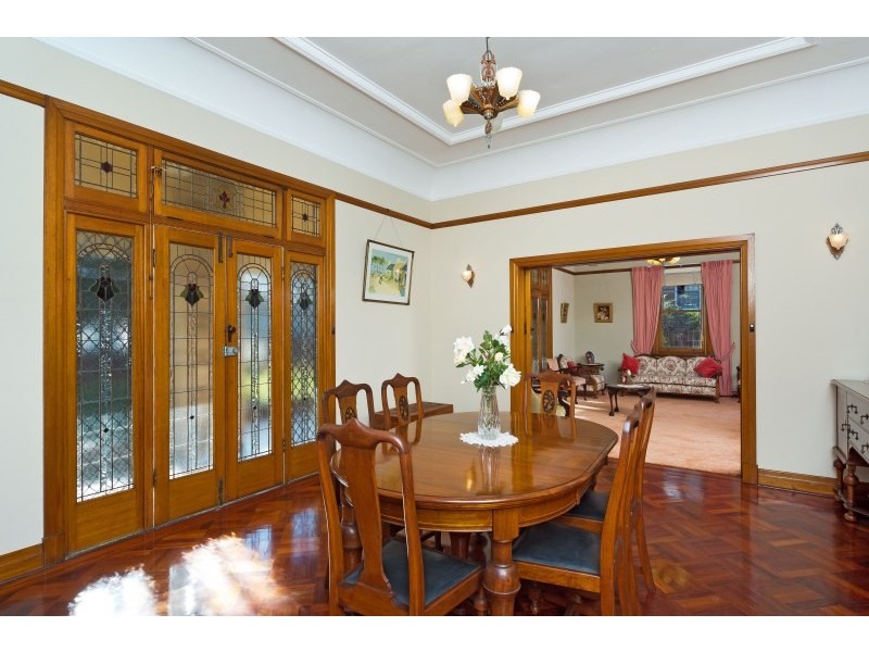 8 Minna Street, Burwood NSW 2134