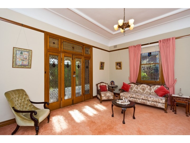 8 Minna Street, Burwood NSW 2134