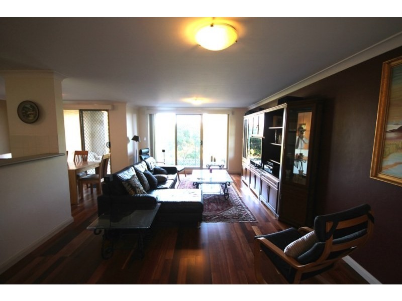 Unit 8/11 Settlers Boulevard, Liberty Grove NSW 2138