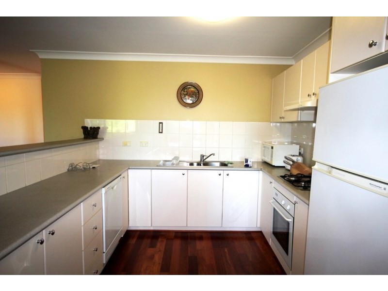 Unit 8/11 Settlers Boulevard, Liberty Grove NSW 2138