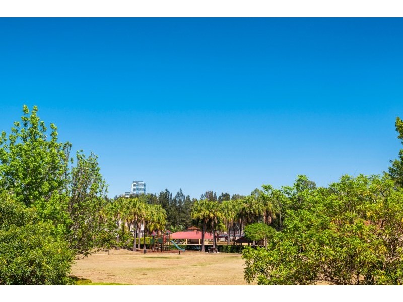 8/11 Settlers Boulevard, Liberty Grove NSW 2138