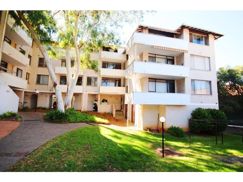 10/13 Brighton Avenue, Croydon Park NSW 2133