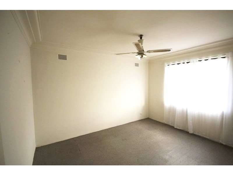 4/18 Northcote Street, Canterbury NSW 2193