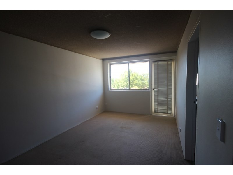 10/2 Mooney Street, Strathfield South NSW 2136