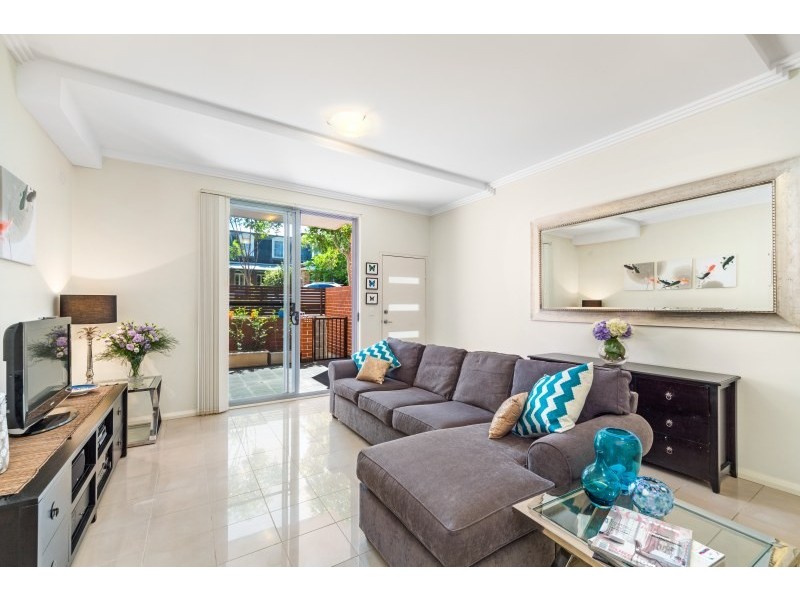 2/16 Grosvenor Street, Croydon NSW 2132