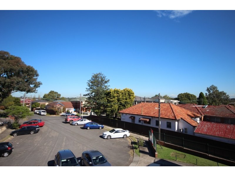 12/2 Mooney Street, Strathfield South NSW 2136