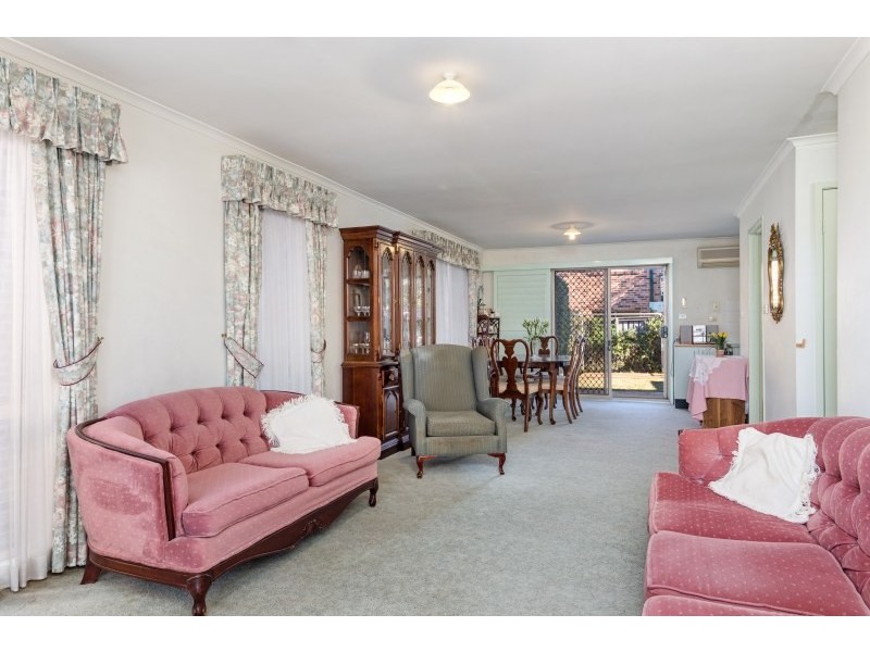 12 Tristania Grove, Greenacre NSW 2190