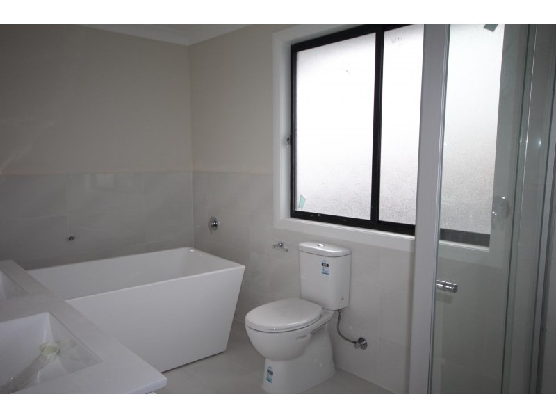 27 Margaret Street, Fairfield West NSW 2165