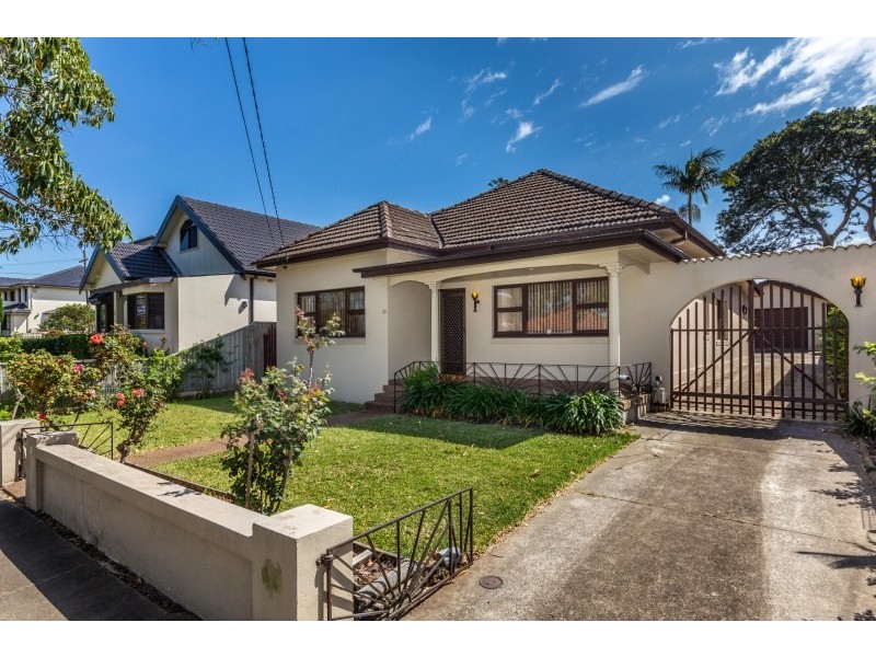33 Mintaro Avenue, Strathfield NSW 2135