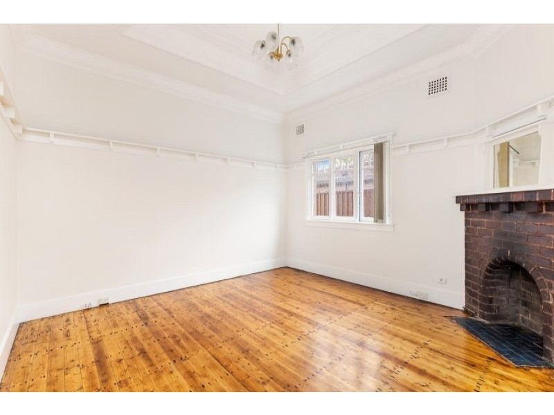 10 Lang Street, Croydon NSW 2132