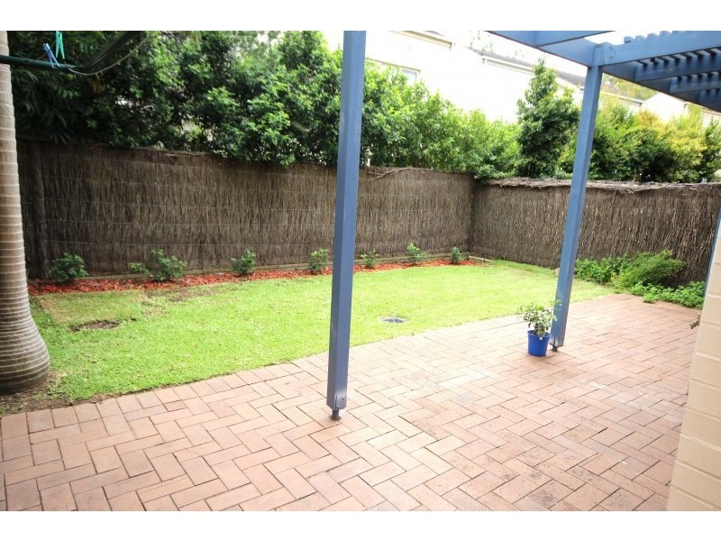9 Comaneci Avenue, Newington NSW 2127