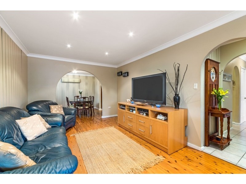 61 Jacaranda Drive, Georges Hall NSW 2198