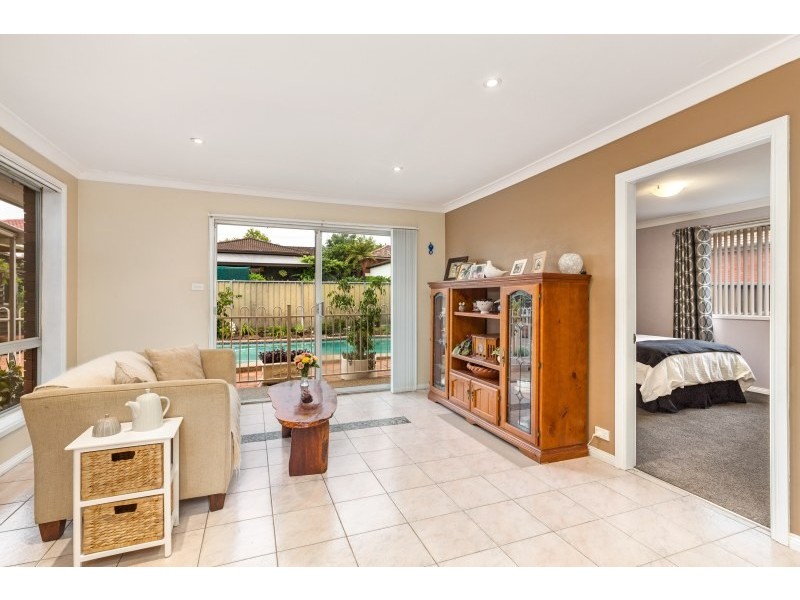 61 Jacaranda Drive, Georges Hall NSW 2198