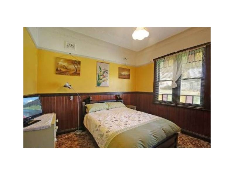 58 Chamberlain Street, Campbelltown NSW 2560