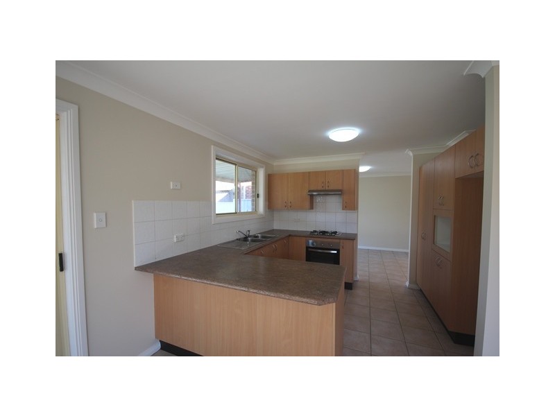 12 Swan Circuit, Green Valley NSW 2168