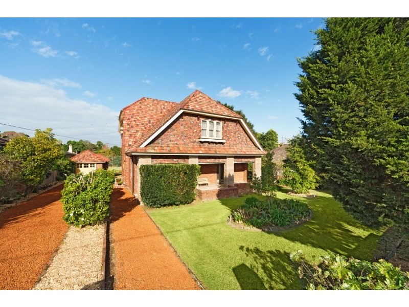 8 Minna Street, Burwood NSW 2134