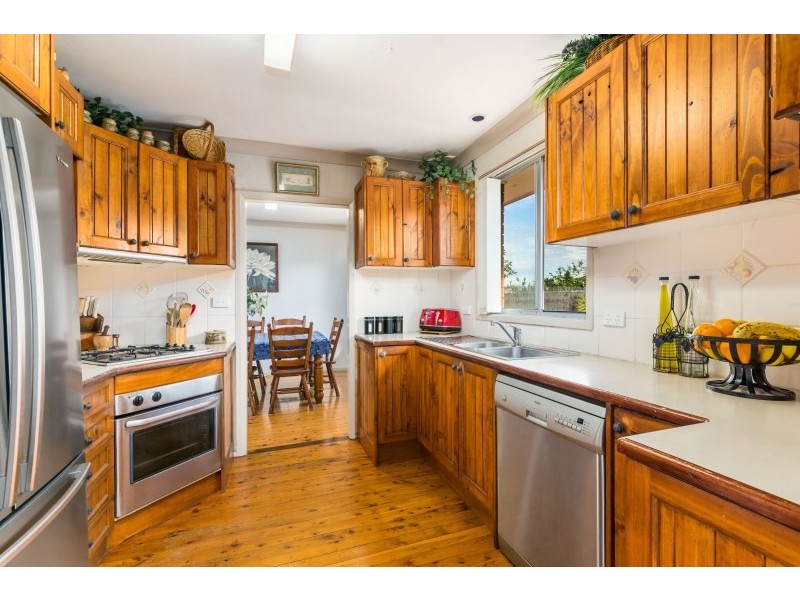 37 Jacaranda Drive, Georges Hall NSW 2198