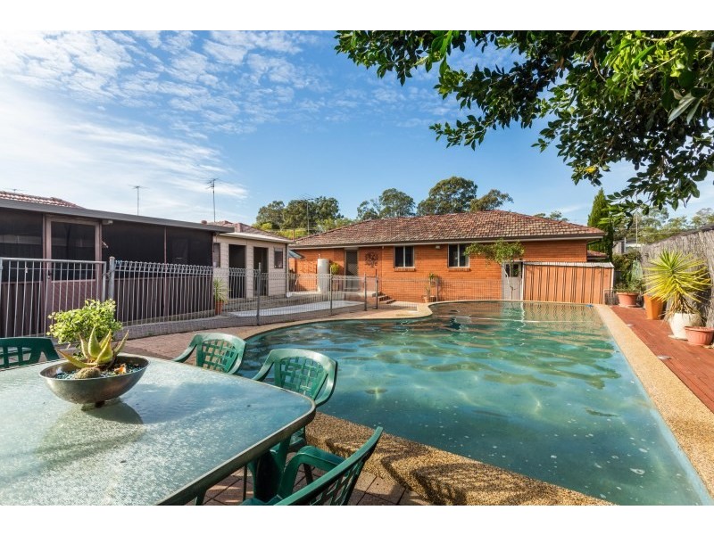 37 Jacaranda Drive, Georges Hall NSW 2198