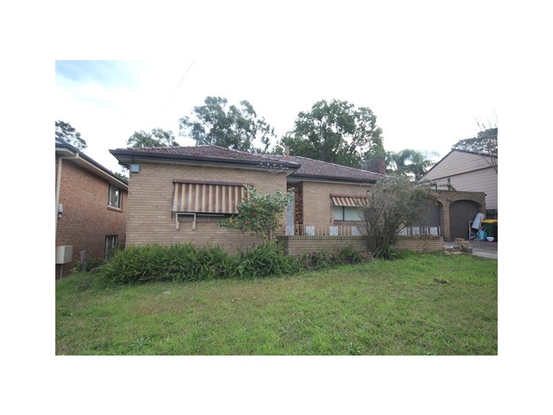 42 Binalong Road, Pendle Hill NSW 2145