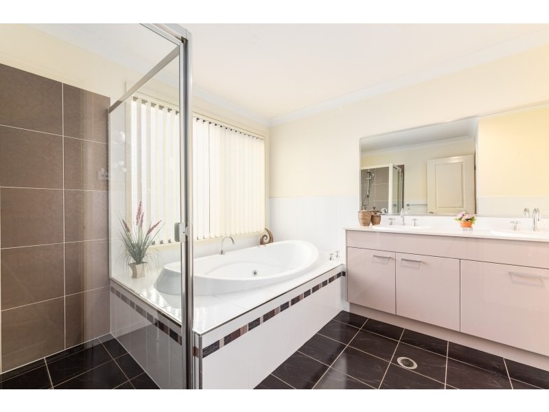 30 Riga Avenue, Greenacre NSW 2190