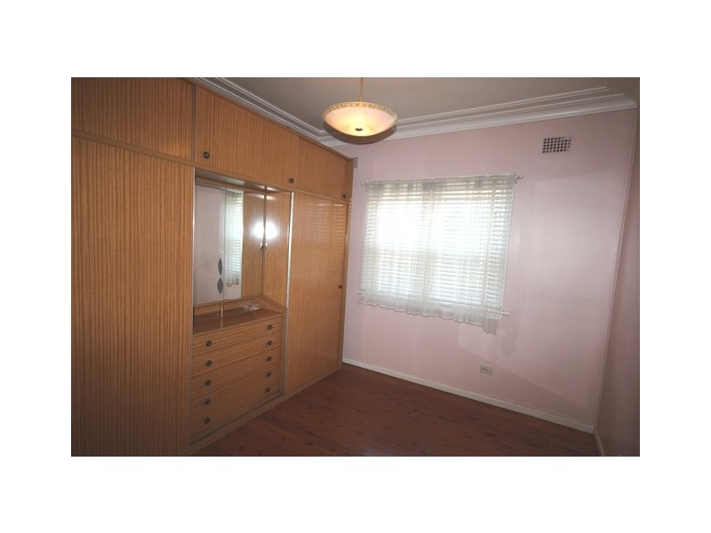 11 Shannon Street, Greenacre NSW 2190